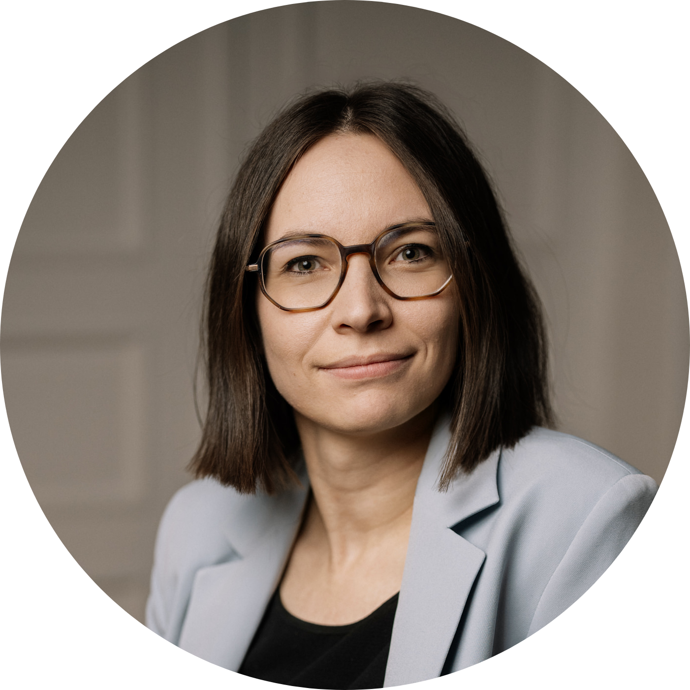 Dr. Lisa Klüger